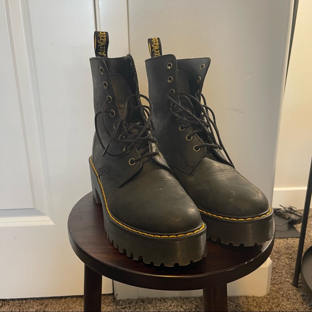 Doc Martens Shriver Hi platform boot
